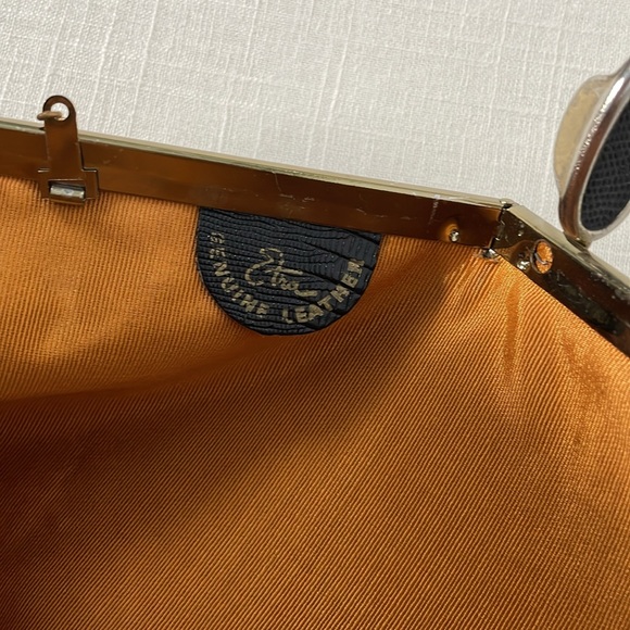 VINTAGE Etra Black Leather Crocodile Embossed Clutch - Picture 6 of 9